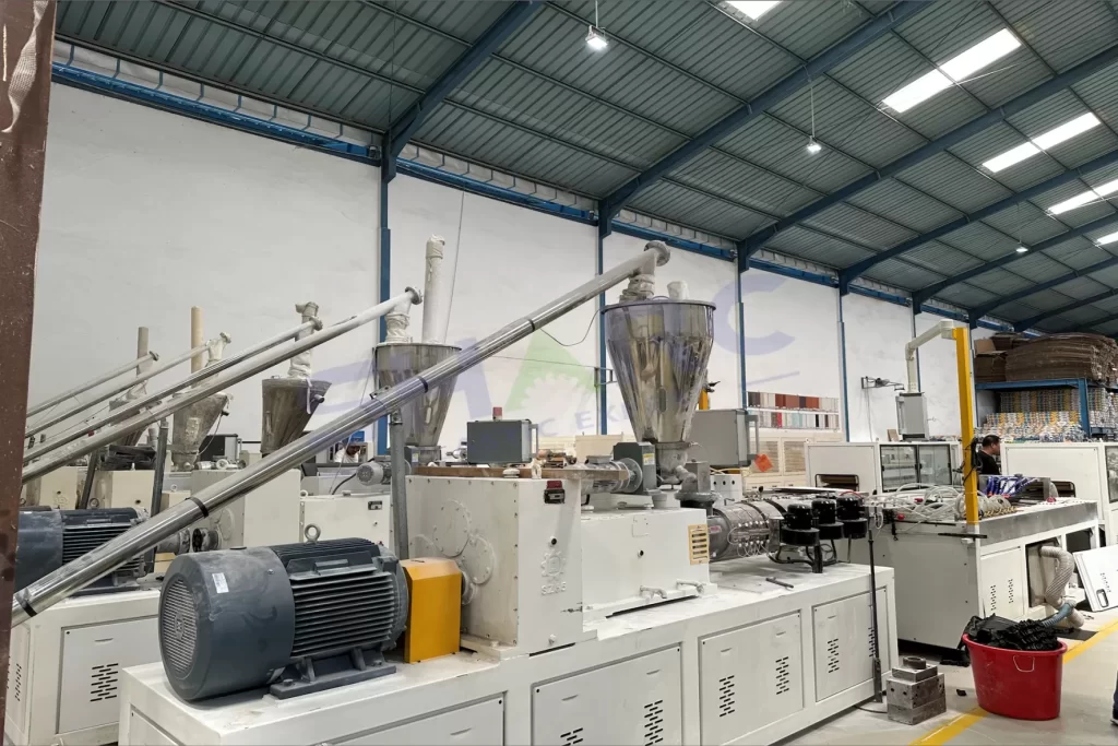 Customer-Factory-2-1727589338-1024x683